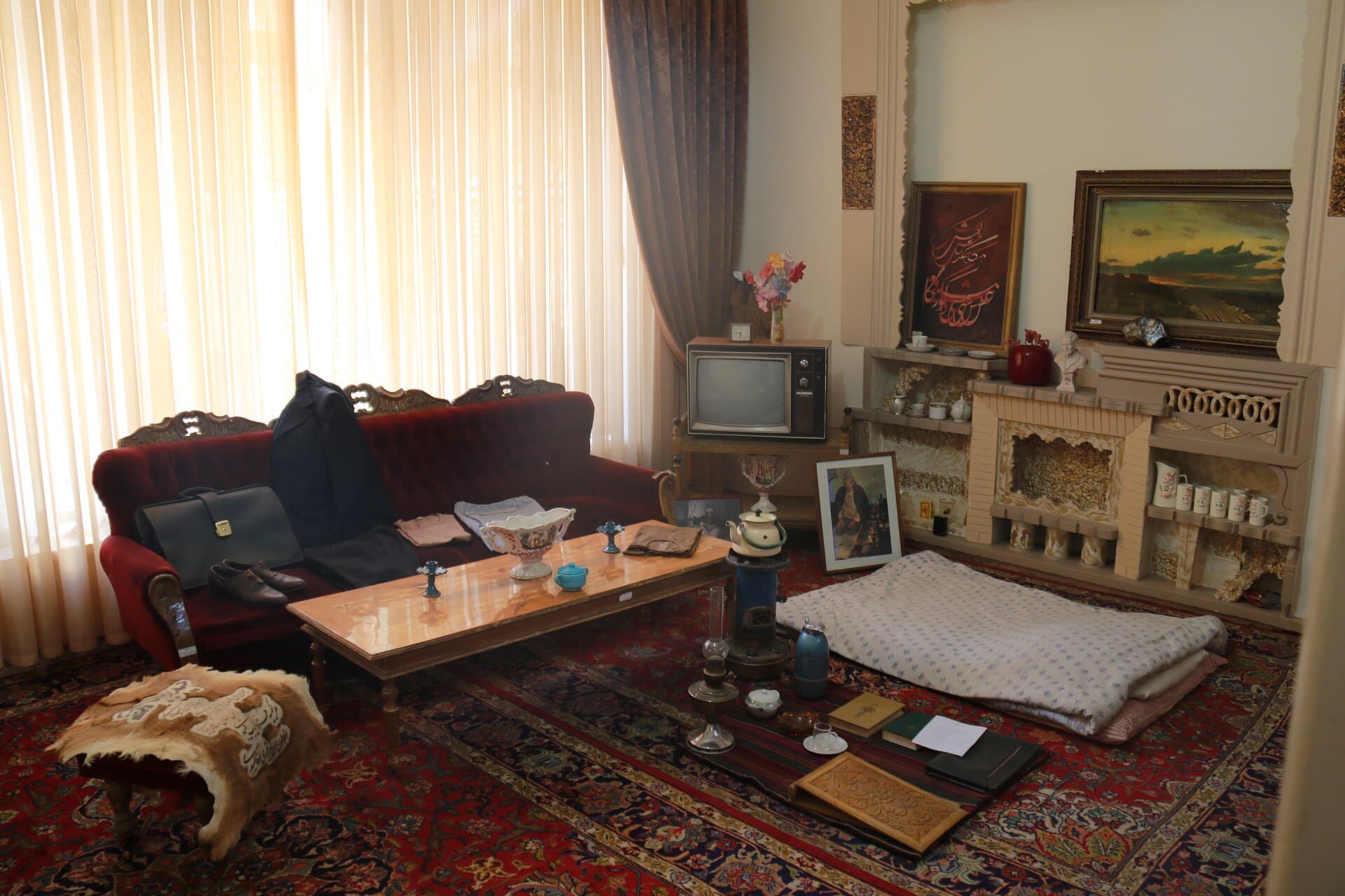 نمای خانه‌موزه استاد شهریار در تبریز